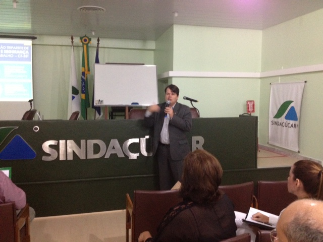 Palestra Dr. Clóvis Queiroz da CNI sobre Segurança do Trabalho NR´s 12, 15 e 21 – Auditório SINDAÇÚCAR