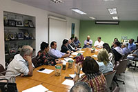 
Reunião de nivelamento realizada na sede do SINDAÇÚCAR/PE, sob a presidência de Renato Cunha, com as presenças dos Fornecedores de Cana e Usinas do Estado de Pernambuco, dia 16/outubro/2017 

