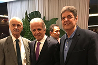 
Em Brasília, coquetel de posse do Ministro José Múcio Monteiro Filho como Presidente do TCU com Renato Cunha,<br/> Presidente do SINDAÇÚCAR/PE e Pedro Robério Nogueira, Presidente do SINDAÇÚCAR/AL, dia 11/dezembro/2018