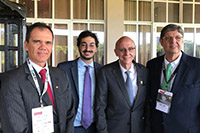 
Renato Cunha, Presidente do SINDAÇÚCAR/PE, presente na assinatura do Decreto do “Renovabio”. Também presentes, o Presidente Temer, Ministro de Minas e Energia, Fernando Bezerra Filho e demais</br> formuladores do programa, em Ribeirão Preto/SP, dia 14/março/2018  